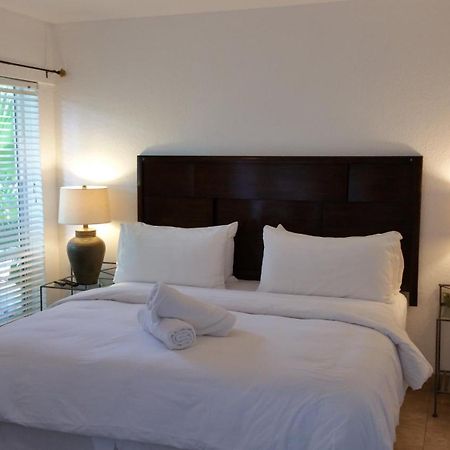 The Cabanas Guesthouse & Spa - Gay Resort Catering To Gay Men Oakland Park Pokój zdjęcie